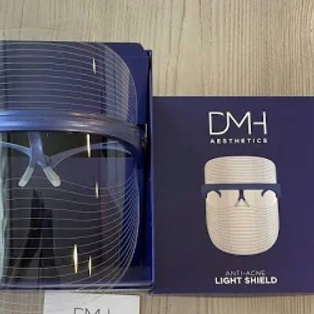 Opened Box DMH Aesthetics Anti-Acne blue light, great condition